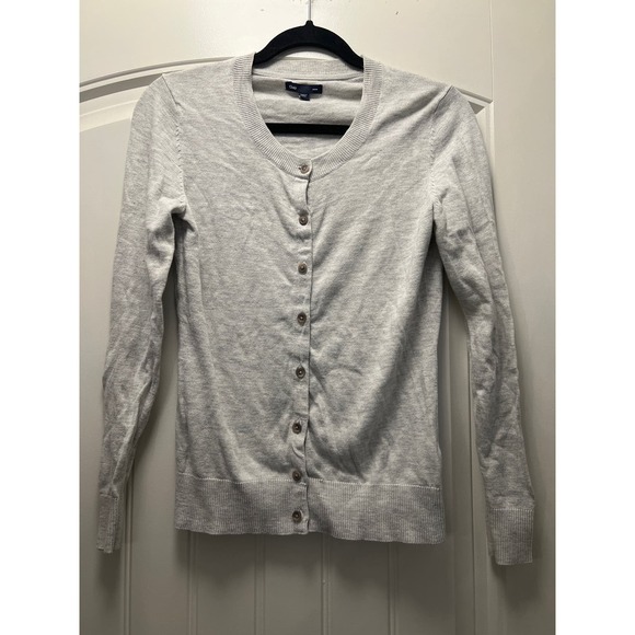 Gap Women’s Crewneck Button Front Long‎ Sleeve Knit Cardigan Sweater Size M Gray - Picture 1 of 3